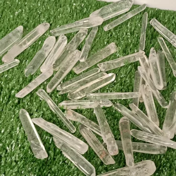 4-6 cm 3pcs Naravno bela Kristalno jasno quartz Quartz Kristal, Kamen Točke Zdravljenja Palico Obdelavo Kamna